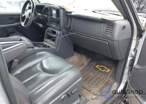 2003 Chevrolet Avalanche 1500 z USA, uszkodzony, nr VIN 3GNEC13T63G200848